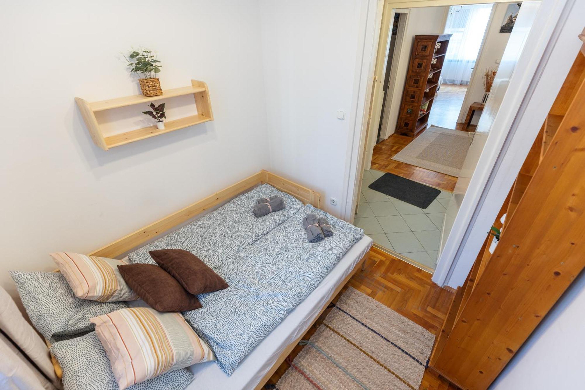 Bright & Spacious Riverside Apartment With Balcony Budapest Ngoại thất bức ảnh